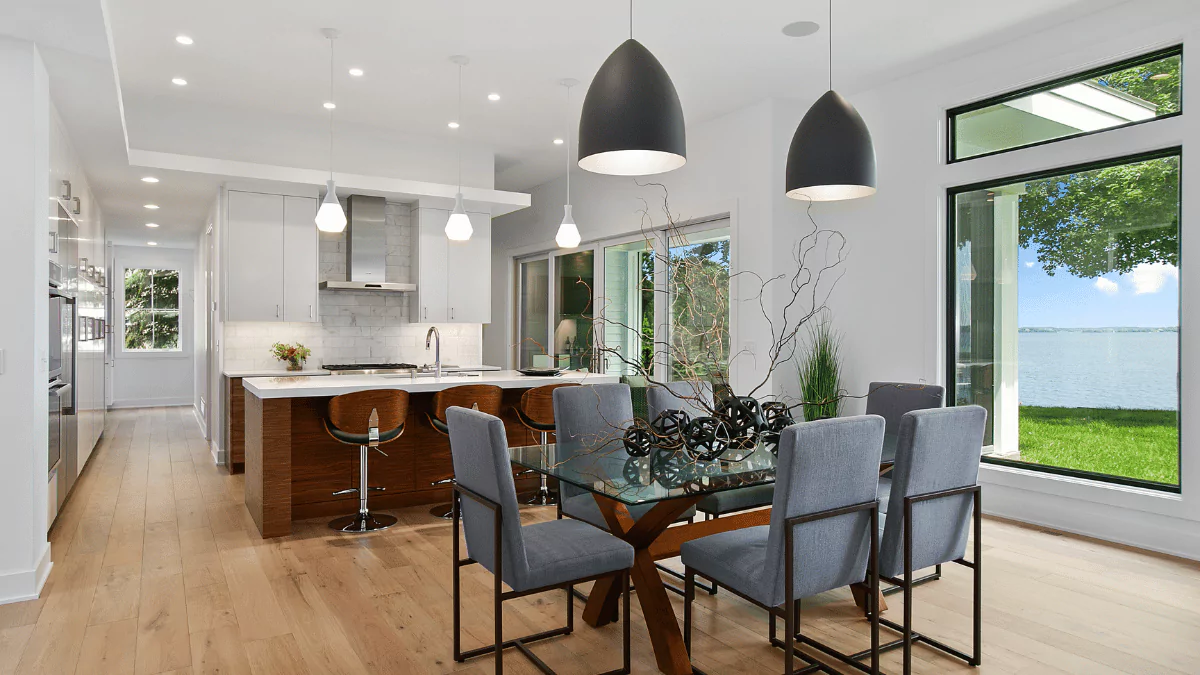 home with pendant lighting and recessed lighting